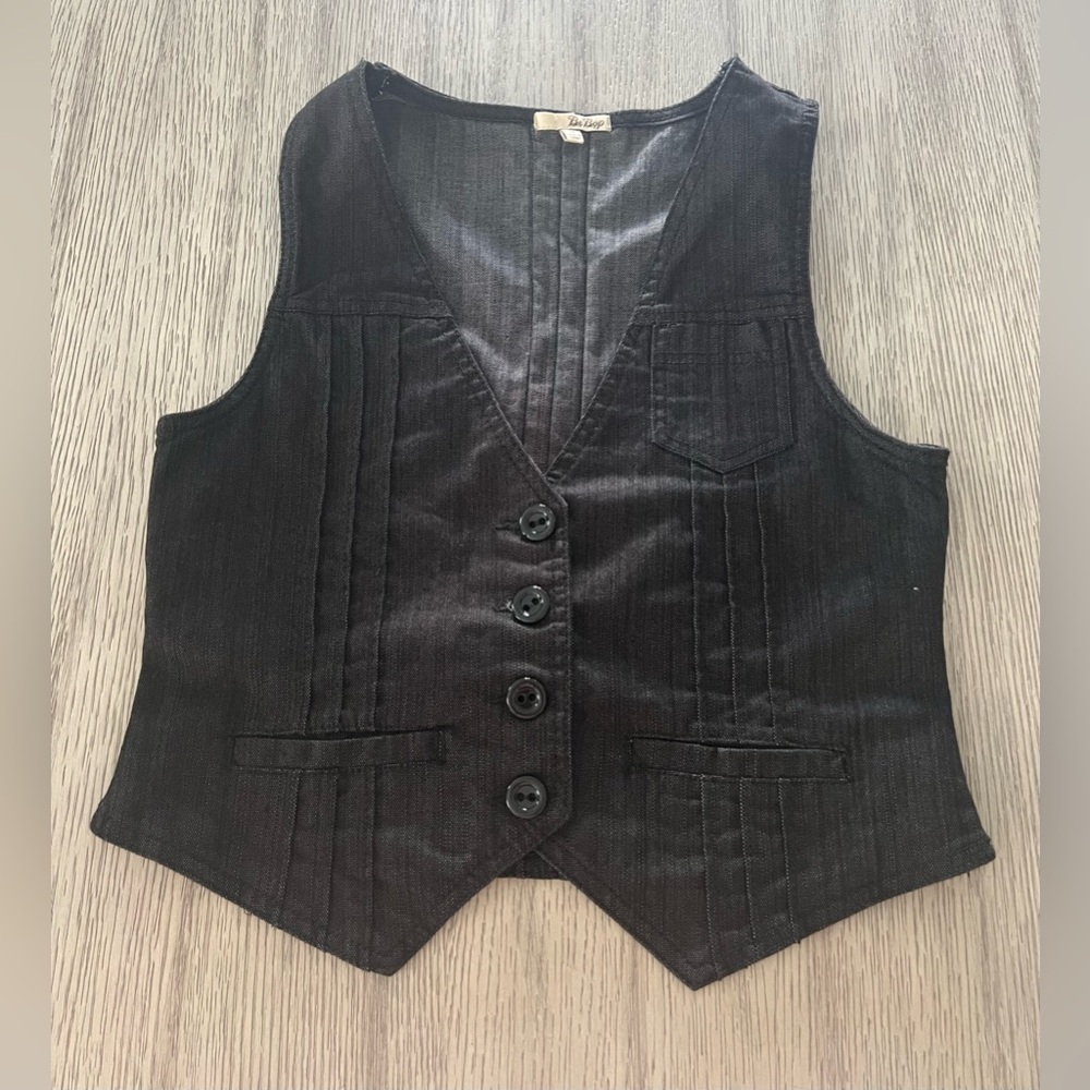 Bebop woman’s v neck button front  black vest